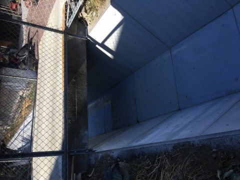 深谷市水路U字構内防水パネル貼の画像