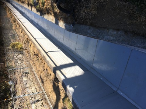 深谷市水路U字構内防水パネル貼の画像