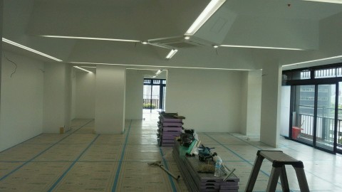 ショールーム　新築塗装工事の画像