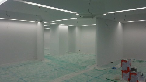 ショールーム　新築塗装工事の画像