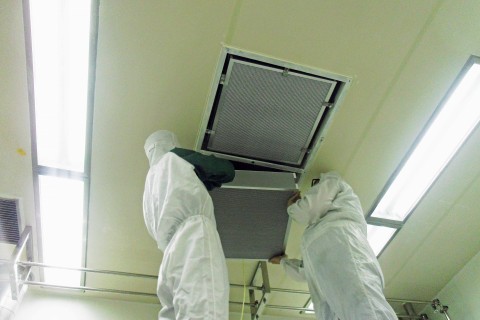 東京都　某製薬工場様　フィルター交換工事の画像