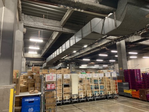 商業施設(ショッピングモール)の画像