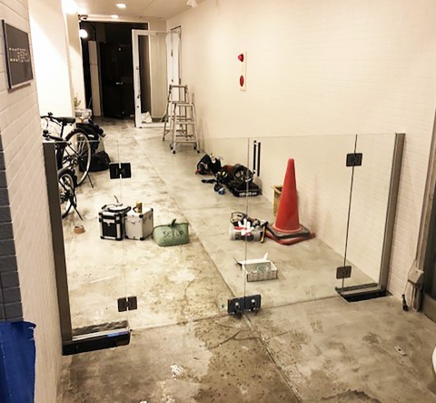 マンション　自転車置き場門扉の画像