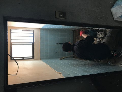 東大阪市　工場内トイレ改修の画像