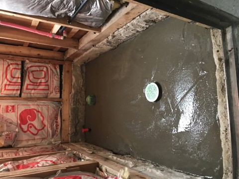 東大阪市　工場内トイレ改修の画像