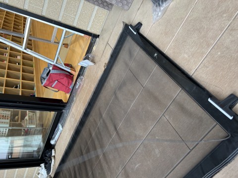 東京都江東区私立保育園網戸張替工事の画像