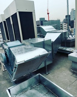 東京都　焼肉店　ダクト工事の画像