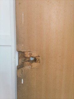 建具修繕作業の画像