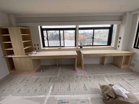 収納付きカウンターテーブル製作施工の画像