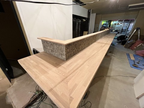店舗カウンター製作施工の画像
