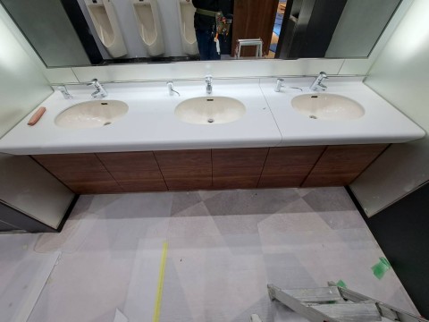 日本橋某テナントシート工事の画像