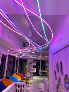 東京都　犬猫カフェ内装工事の画像