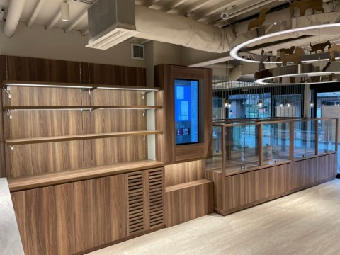 東京都　ペットショップ内装工事の画像