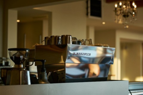 愛知県岩倉市｜ BON POINT CARDIN様 運営形態の変更によるカフェの改装デザインの画像