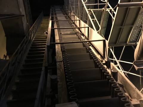 埼玉県神川町　A社様　急傾斜コンベヤ改修工事の画像