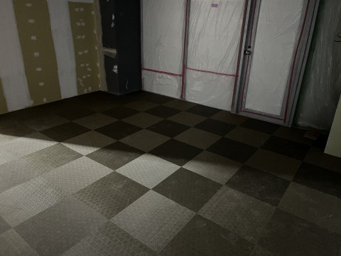 東京都　某サウナ施設夜間工事の画像