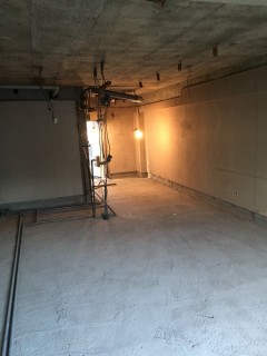 都内マンション　リノベーションに伴う内装解体の画像