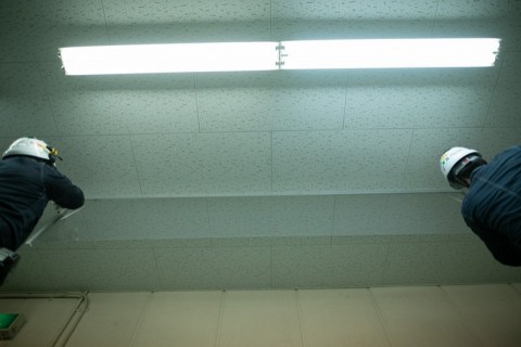 フェンスクリアー(防煙垂壁)設置の画像