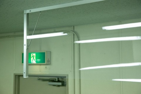 フェンスクリアー(防煙垂壁)設置の画像