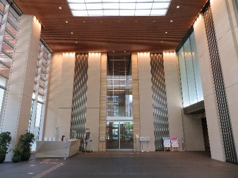 日本橋室町三井タワーの画像