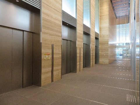 日本橋室町三井タワーの画像