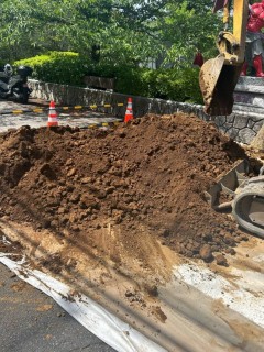 仏閣施設でのネコ押しによる盛土工事　東京都足立区扇の画像