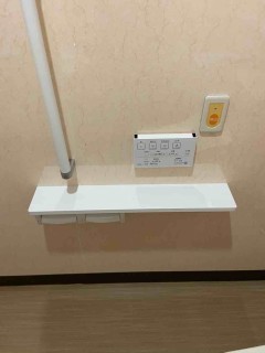 足立区 ドラッグストアのトイレ室増設工事の画像