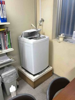 足立区 ドラッグストアのトイレ室増設工事の画像