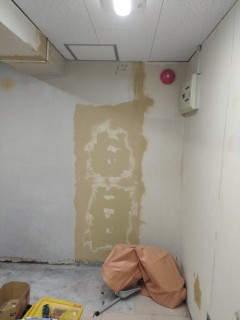 店舗解体改修工事の画像