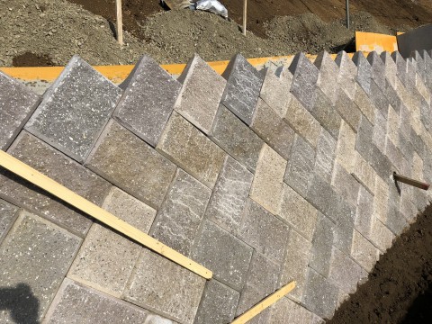 神奈川県 間知ブロック積の画像