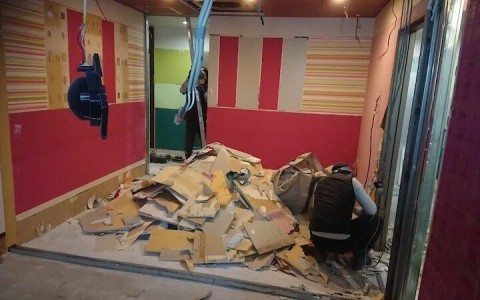 愛知県名古屋市｜カラオケ店の内装解体の画像