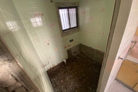 三重県四日市市｜在来風呂・キッチンの解体の画像