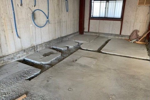 【15万5千円】愛知県尾張旭市｜テナントの溝はつり工事の画像