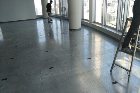 愛知県名古屋市オフィス退去に伴うタイルカーペット撤去工事の画像