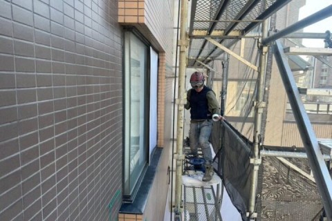 【12万1千円】愛知県名古屋市｜某内科外壁解体工事の施工事例の画像