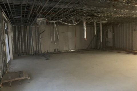 静岡県浜松市｜コンビニテナントの退去に伴うスケルトン解体の画像