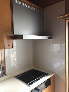 キッチン換気扇交換工事の画像
