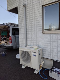個人宅エアコン工事の画像