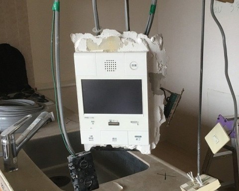 埼玉県　リフォーム工事に伴うインターホン移設　※共同住宅用自動火災報知設備連動の画像