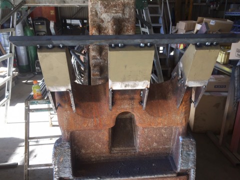 茨城県　H様　0.7大割アタッチメント肉盛の画像