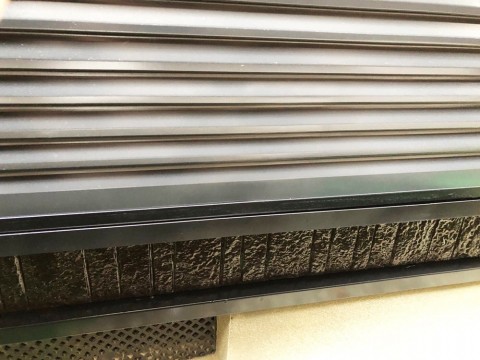シャッターの補修の画像