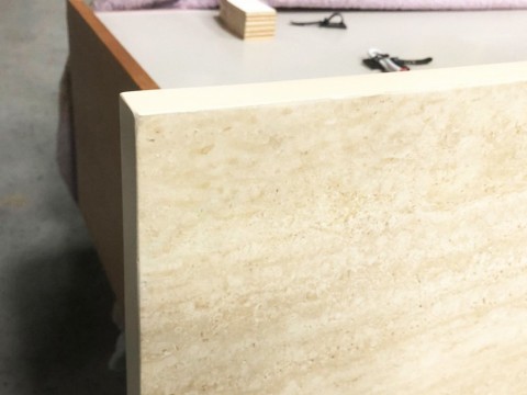 石の補修の画像