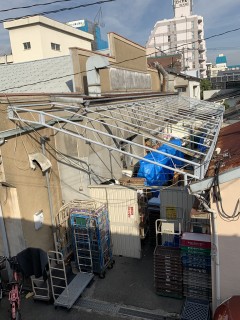 某スーパー　テント張替工事の画像