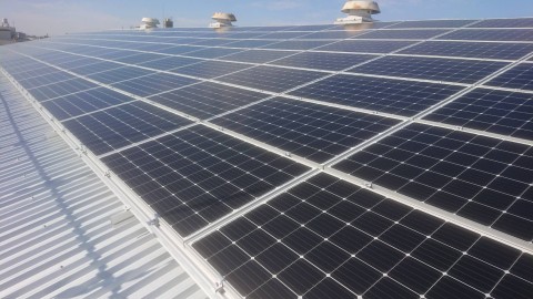 大阪府屋根上低圧太陽光発電工事の画像