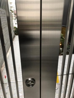 オフィスビル〈施工後〉の画像