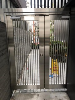 オフィスビル〈施工後〉の画像