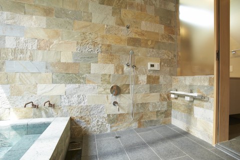 ヴィラ箱根　掛け流し温泉のある別荘の画像