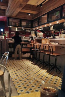 TOKYO L.O.C.A.L BASE　/  セメントタイルの画像