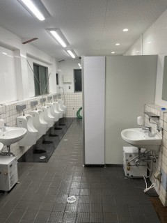 工場内トイレ改装工事の画像