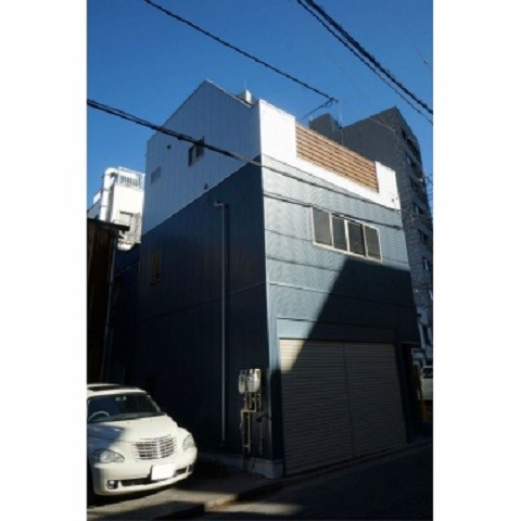 雨に震える鉄骨ビルを店舗兼住宅ビルにリニューアル！の画像